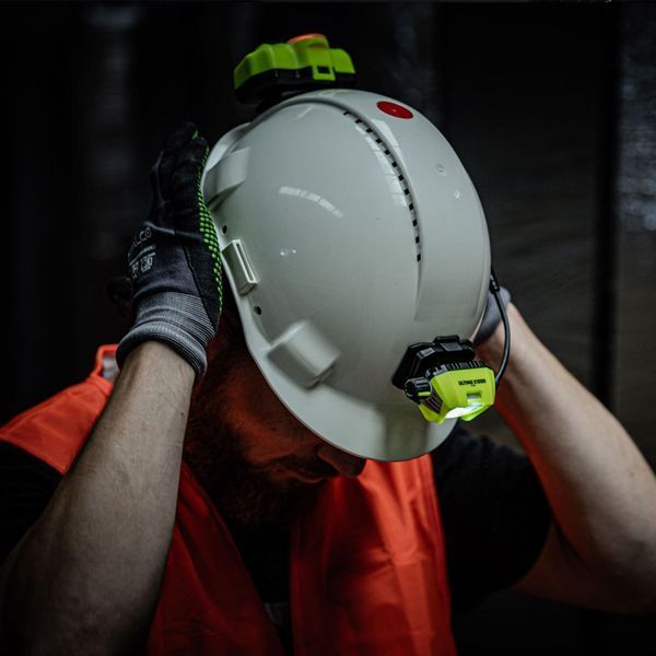 Фонарь налобный Mactronic Ultimo X1000 (1000 Lm) Cool White/Red Type-C Recharg Helmet Kit (PHL0012) DAS303693 фото