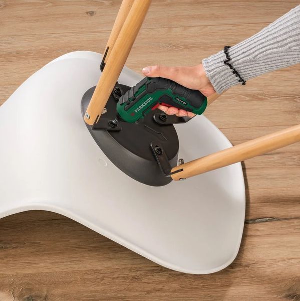 Аккумуляторная отвертка Parkside PAS 4 D7 шуруповерт с насадками 4 V, 1500 mAh, 10 Nm, Германия 17805 фото
