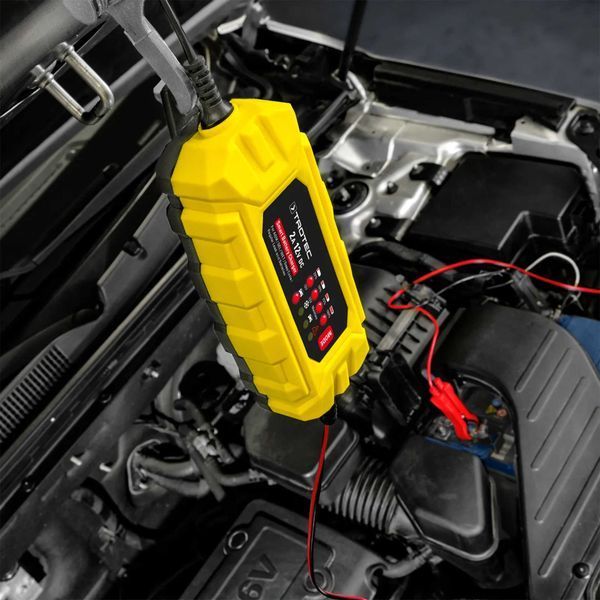 Зарядное устройство для автомобильного аккумулятора Trotec PBCS 2A, 12V, 4-60Ah (4675000001) DAS2861 фото