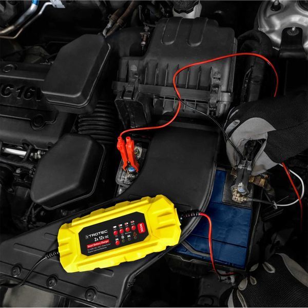 Зарядное устройство для автомобильного аккумулятора Trotec PBCS 2A, 12V, 4-60Ah (4675000001) DAS2861 фото