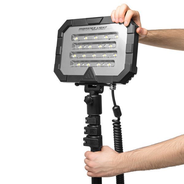 Прожектор профессиональный Mactronic Monster Light Mini Rescue (18 000 Lm) Recharge (PFL0151-E-ORANGE) DAS303724 фото