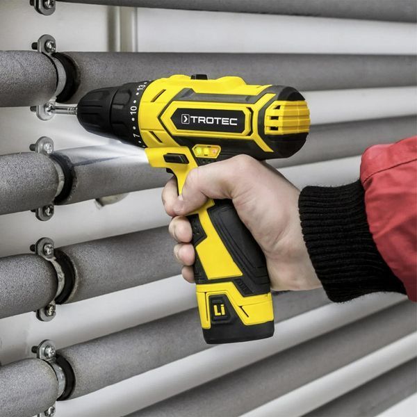 Дрель-шуруповерт аккумуляторная Trotec PSCS 11-12V + кейс (4410000102) DAS2806 фото